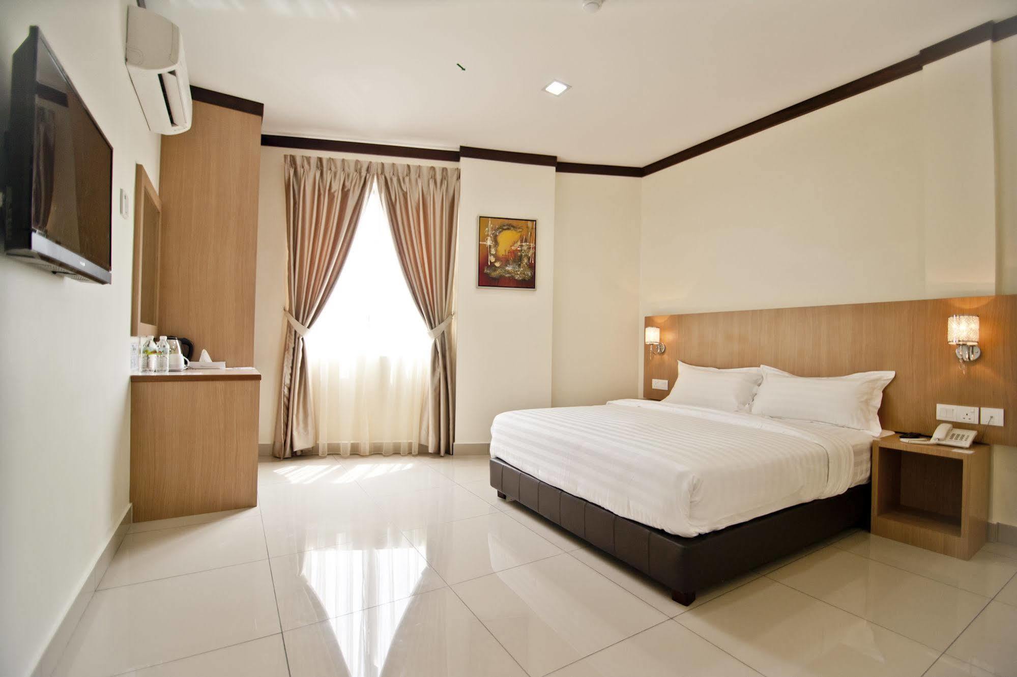Hotel Setia Клуанг Екстер'єр фото